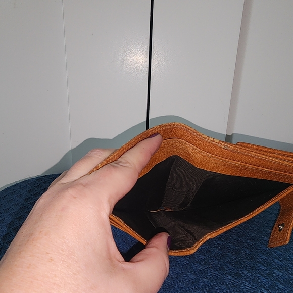 Gucci bi-fold wallet - Picture 7 of 8